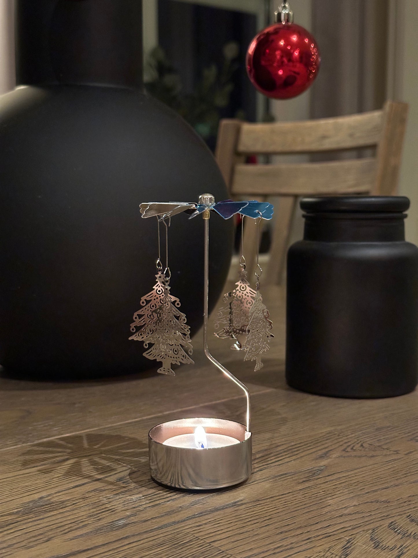 Silver Christmas Tree Telys Englespill