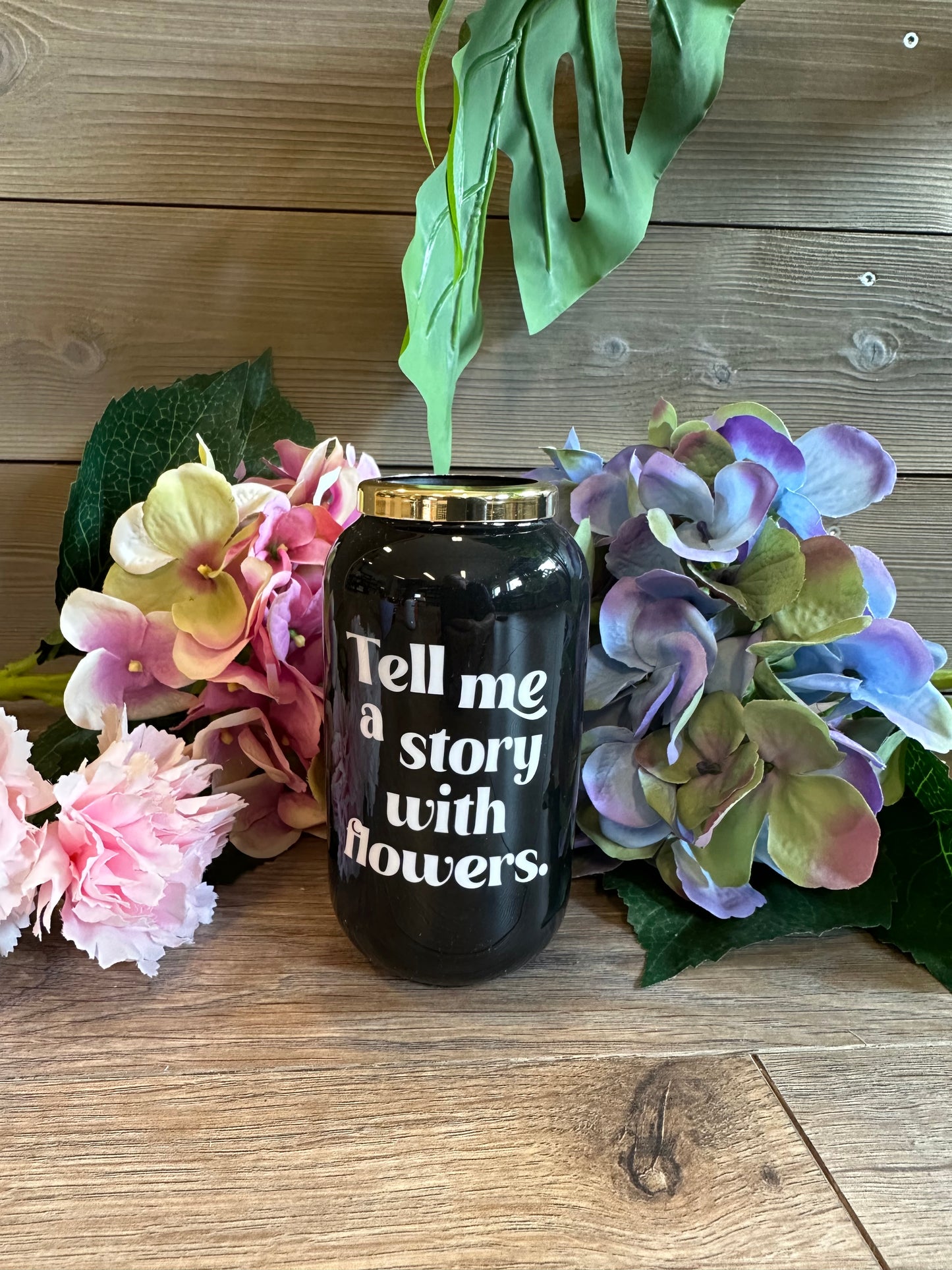 Saigon Vase – "Tell me a story with flowers"