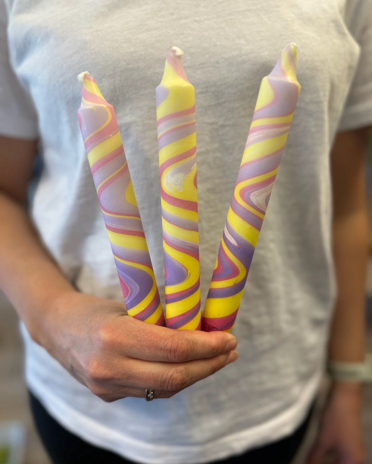 Lys 1 stk - Marmorert Lilla/Gul