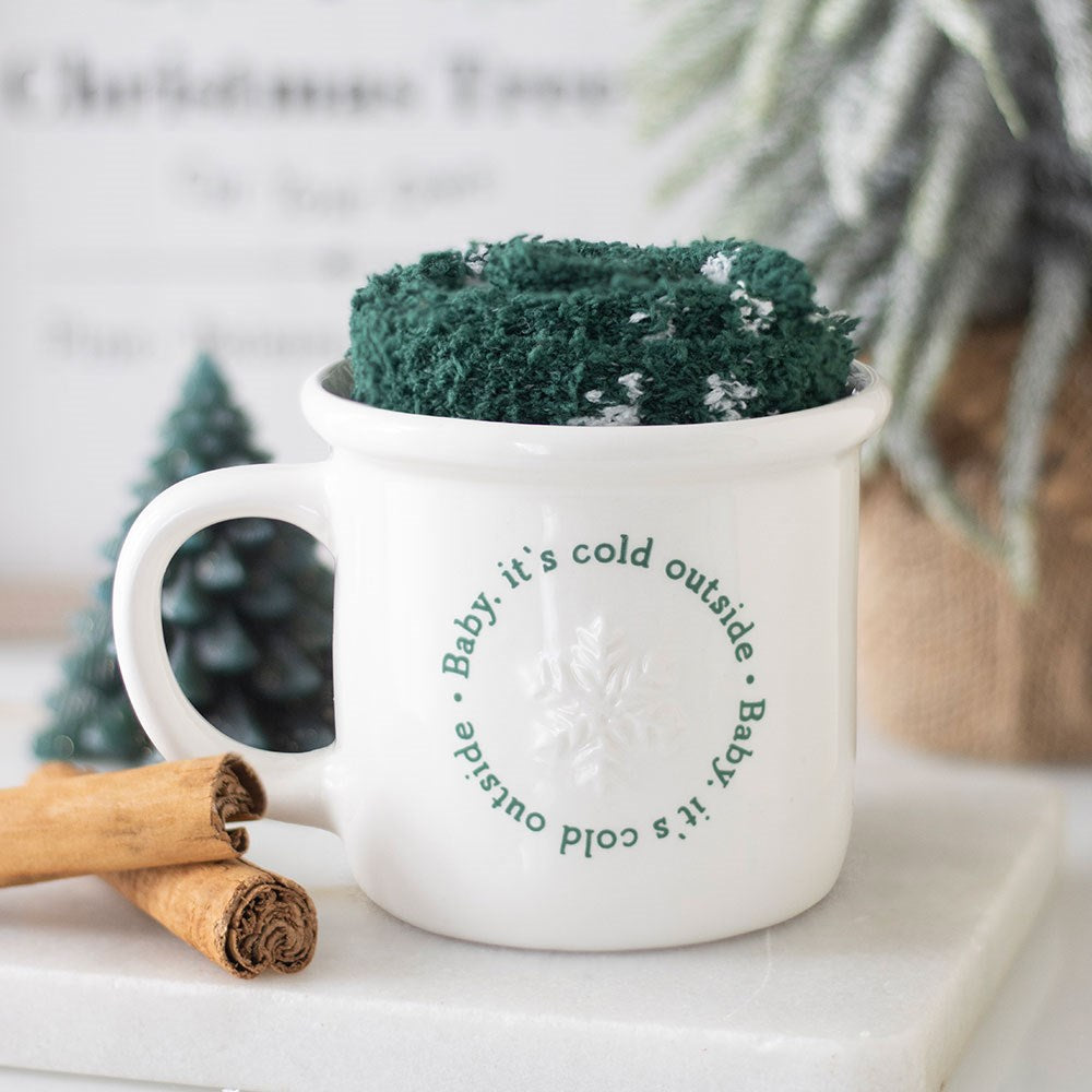 Baby It’s Cold Outside – Krus og sokkesett ❄️☕