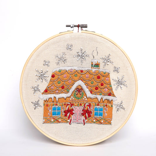 BRODERI-KIT â Pepperkakehus fra SEW & SO ON đđ§”