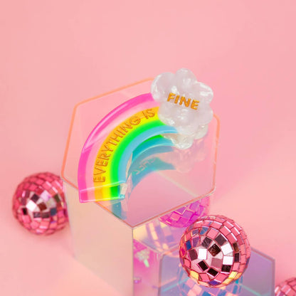 Everything Is Fine – Hårklype med regnbue