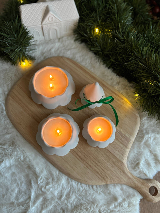 Stacked Christmas Tree Festive Candle Set in White