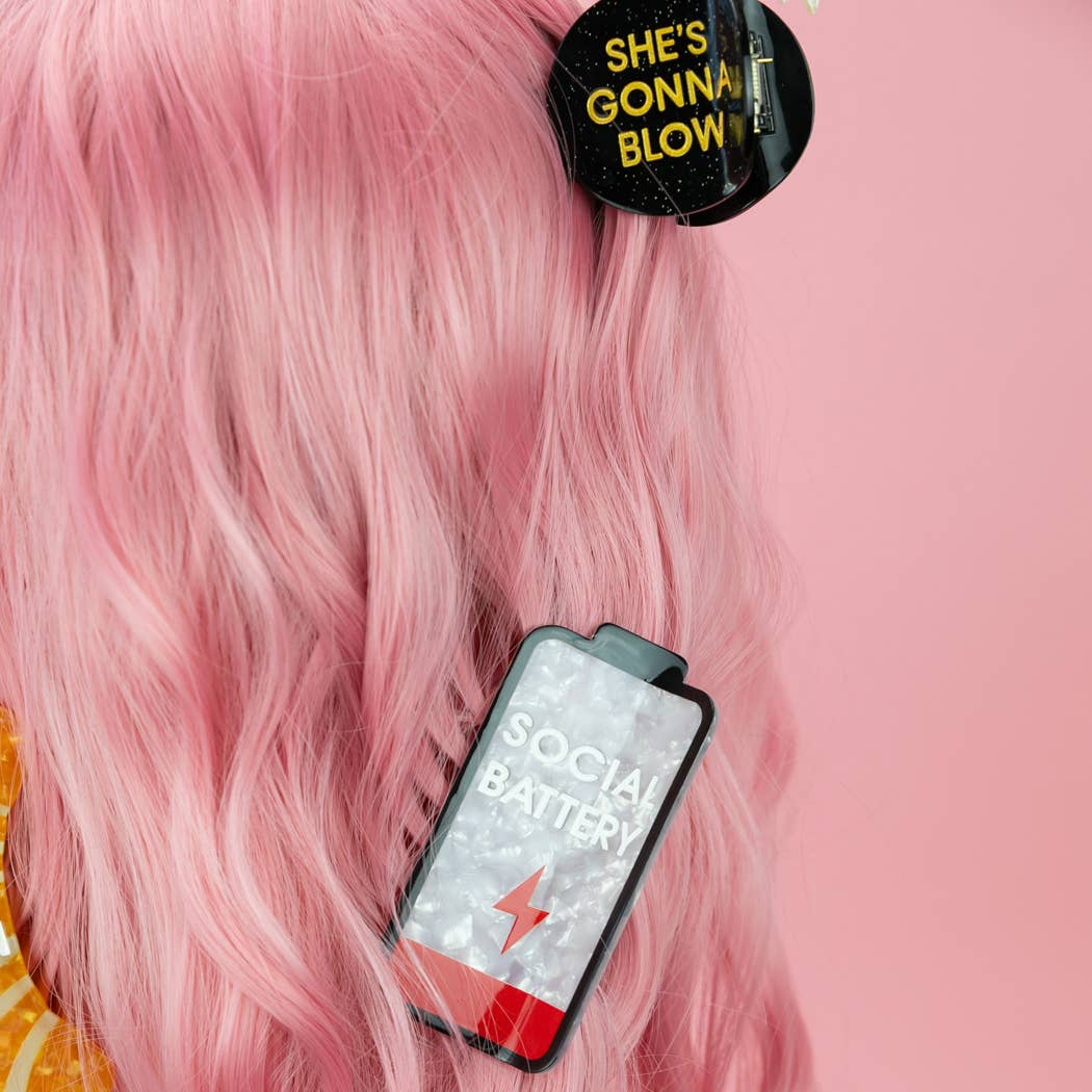 She's Gonna Blow – Hårklype formet som en bombe