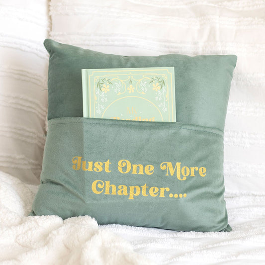 Just One More Chapter Pute m/boklomme