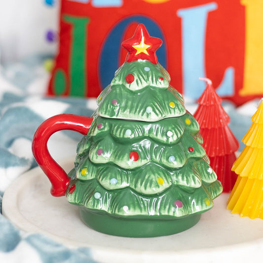 Nostalgic Christmas Tree – Krus med lokk 🎄☕