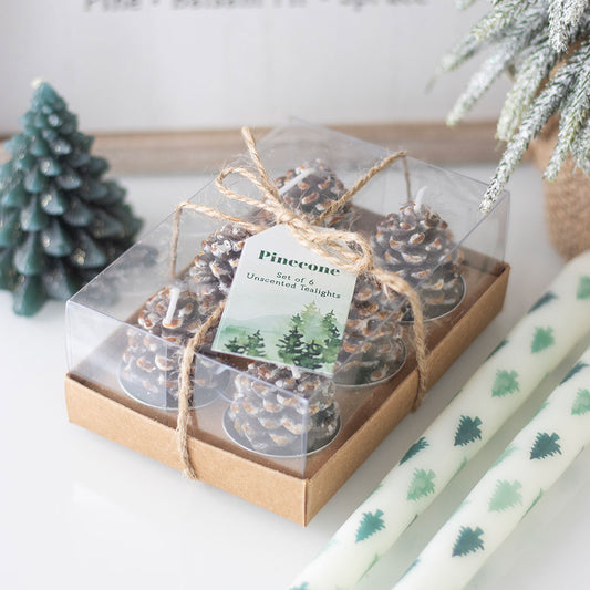 Sett med 6 kongler – Uparfymerte telys 🕯️🌲
