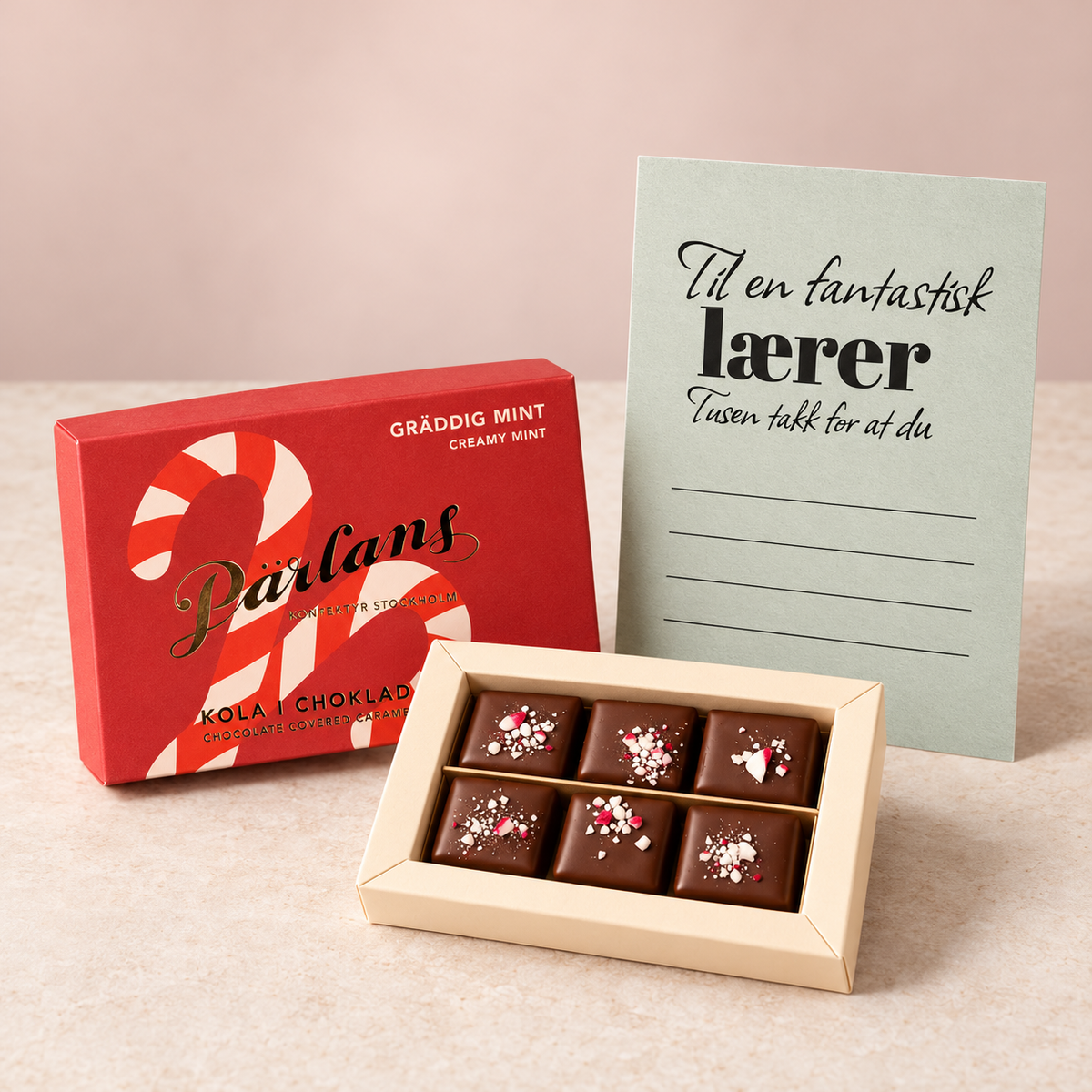 Illustrerende mockup – lærergave med Pärlans Creamy Mint og Til en fantastisk lærer-kort